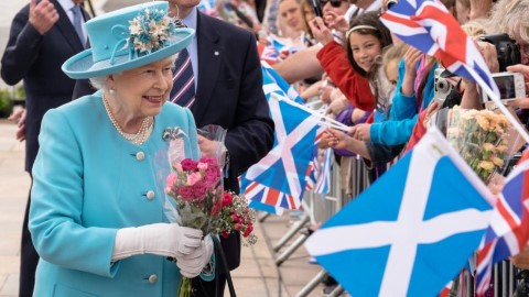 英女王外訪遊世界 在位 65 年都唔去呢個國家？