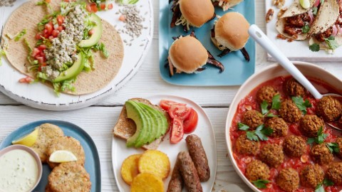 10 月 1 日 世界素食日 拒做 食肉獸羸過千獎金