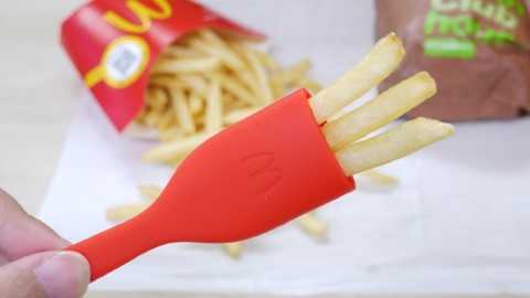 食老麥有「叉」用！ 日本 M 記引入美國「Frork」薯條專用叉套