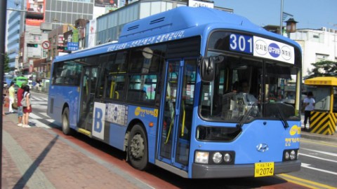 首爾地鐵巴士不准進食 巴士司機有權拒載