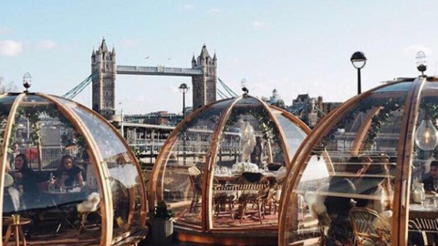 英國夢幻透明泡泡玻璃屋