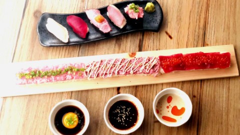 超長生韓牛壽司改良版！ 東京吞拿魚專門店推50cm肉壽司