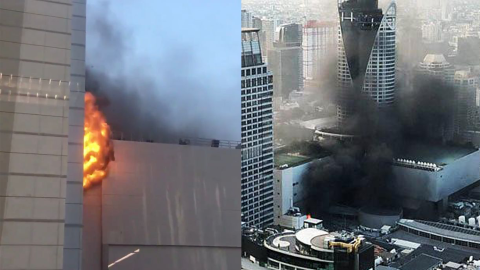 曼谷Central World大火釀至少2死15傷 商場全日停業作清理﹑4月12日重新開放！