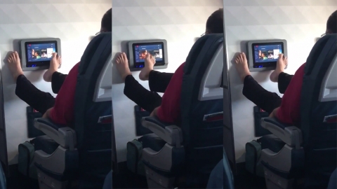 網上瘋傳機艙乘客脫鞋赤腳按螢幕 網民﹕以後先消毒才敢碰螢幕！