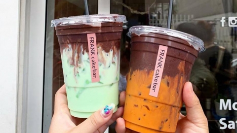 雙色漸層效果超夢幻！ 曼谷人氣朱古力咖啡店Frank cake bar