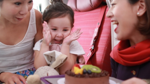 免費入貴賓室、買機票有折！ 3大航空公司生日禮遇一覽