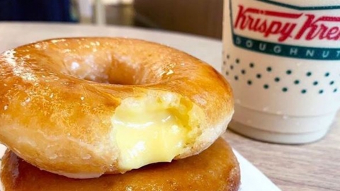 台灣Krispy Kreme新出焦糖脆皮流心奶黃冬甩 淡淡鹹蛋黃味