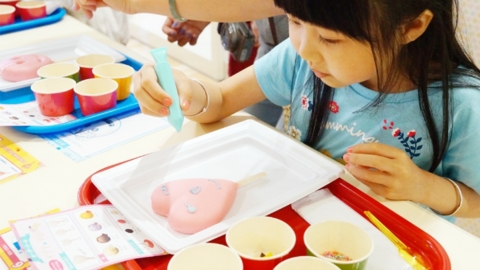 沖繩 BLUE SEAL ICE PARK 雪糕DIY體驗館自製雪條