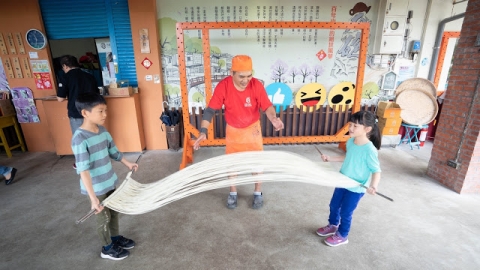 台北石碇許家手工麵線 親手製作台灣麵線+品嚐流水麵