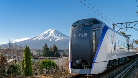 颱風海貝思吹襲東京-河口湖交通受阻 JR特急列車富士回遊停駛、高速巴士改道