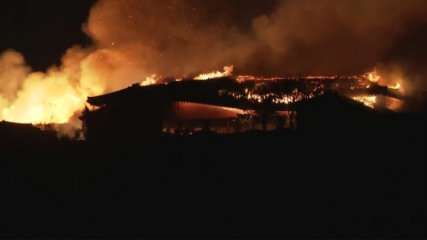 沖繩首里城凌晨大火 正殿、北殿、南殿等6幢建築全燒毀