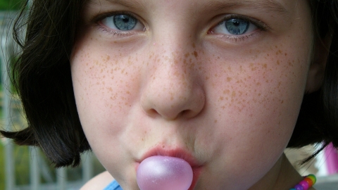 戒食香口膠、勿在酒店裸睡 英國飛行醫生教5招旅遊保平安方法