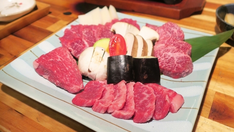 弘大頂級韓牛燒烤專門店 一人專享雪花燒韓牛！