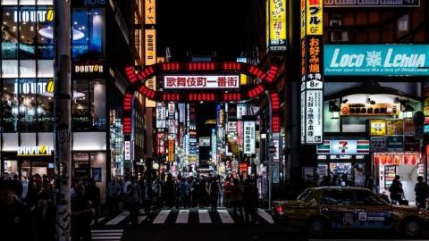 新宿歌舞伎町餐廳發生持刀傷人案 4名男子假扮顧客闖入餐廳刺傷店員