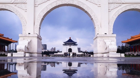 台灣線全線勁減、旺季照平！