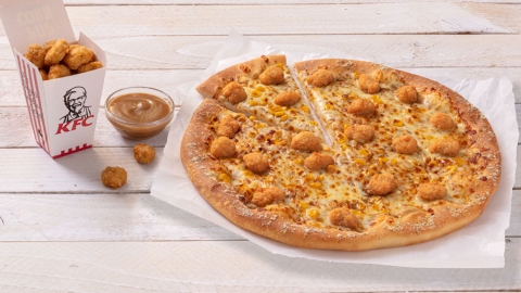 英國Pizza Hut及KFC驚喜聯乘 限定推出惹味脆脆雞粒Pizza