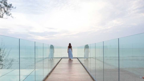 華欣Pool Villa透明天空步道 歎無邊際泳池+絕美海灘