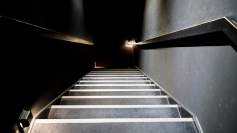 韓國女初中生遭同級2男同學合謀強姦