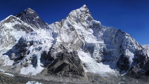 30年首次看清喜馬拉雅山 印度封城停工重見藍天白雲