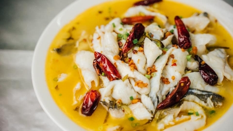 澳門酸菜魚店「魚婆婆可以喝湯的酸菜魚」 獨食無有怕 ! 熱賣一人前酸菜魚套餐