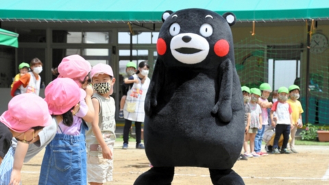 熊本熊復工教小朋友防疫 努力克制自己不討抱抱保持距離