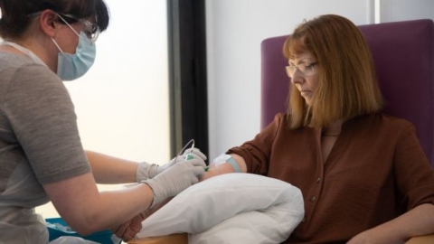 牛津大學疫苗取得初步成功 英國政府已落訂買1億劑