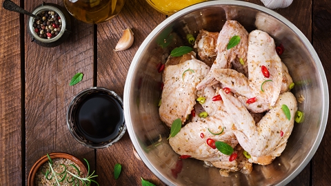 巴西急凍雞翼驗出新冠病毒 深圳呼籲市民慎購凍肉海鮮