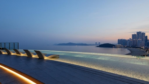 釜山新酒店Signiel Busan開幕 Infinity Pool歎盡海雲台美景！