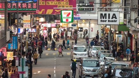 林鄭宣布最新5大防疫措施 限聚令收緊至2人、食肆晚上10點關門、再關閉5類場所