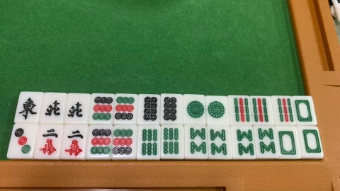淘寶買旅行麻雀Staycation打牌 網民嘆中伏：厚薄不一睇到對家做咩牌