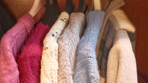 日本網民教1招正確掛毛衣方法 冬天必學收納技巧！方便收納又不會變形