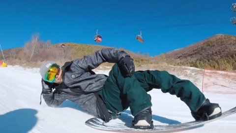 謝霆鋒5大高難度動作征服滑雪場 蔡卓妍心心眼：一個字「帥」！