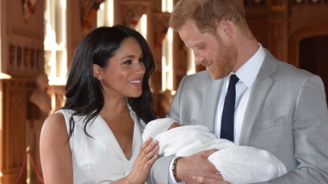 梅根兒子阿奇為何無王子頭銜？ 全因英國王室制度而非英女王偏心?