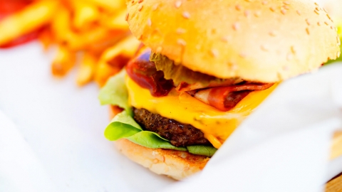 美國女子封存薯條漢堡包17年 開箱竟然無發霉令人震驚