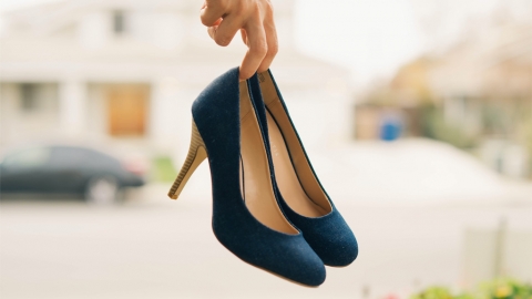 網購買錯尺寸鞋太小點算好？ 外國YouTuber教1招將鞋變大（APP限定）