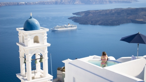 荷蘭推實驗旅遊團去希臘玩8日 近200位團友參加4人中途染疫