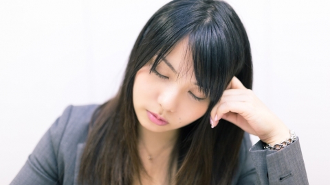 7大行為即測自己有無「睡眠負債」！ 教1招睡前按摩耳仔更易入睡