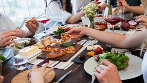 腸胃專家教2招護腸食物配搭 4日改善便秘問題 茄汁配意粉竟影響消化！