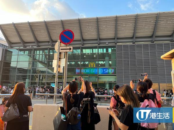 Test UT Related Album />100 Images 