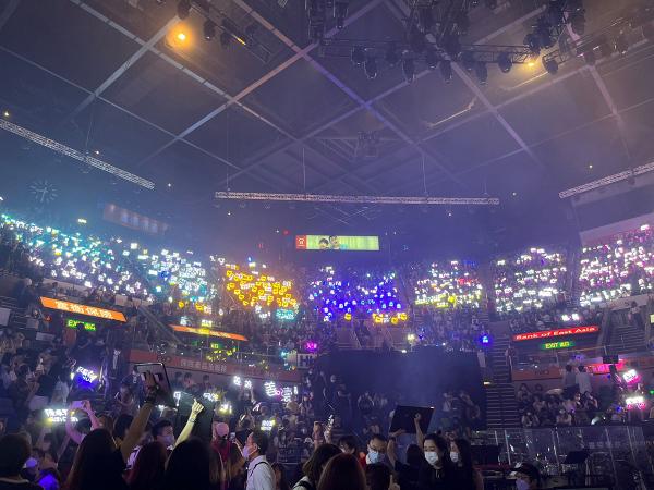 Test UT Related Album />100 Images 