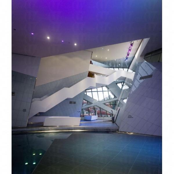 Daniel Libeskind 首作 The Westside。 瑞士伯恩The Westside 星級建築