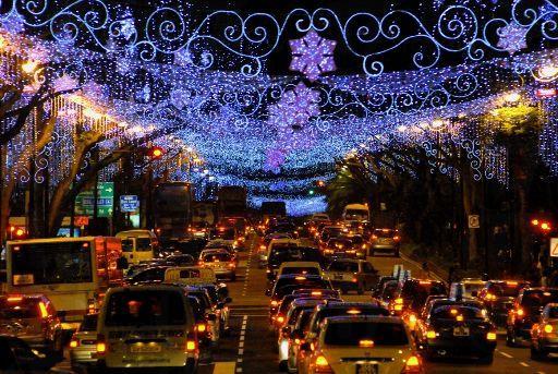 新加坡聖誕「甜到入心」 糖果造型燈飾率先亮燈