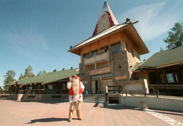 網上創意設計聖誕咭 贏芬蘭機票