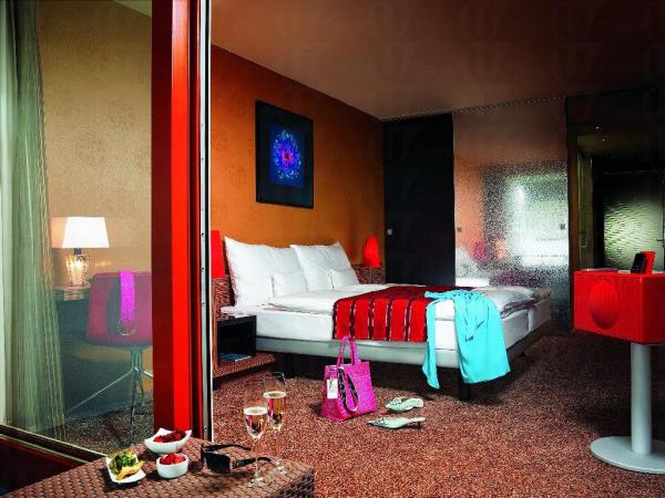 酒店又名 POHO,說明針對 20 至 45 歲的潮人設計。(相片來源:Post Hotel Weggis) 瑞士琉森浪漫聖誕 阿爾卑斯 Weggis 新酒店