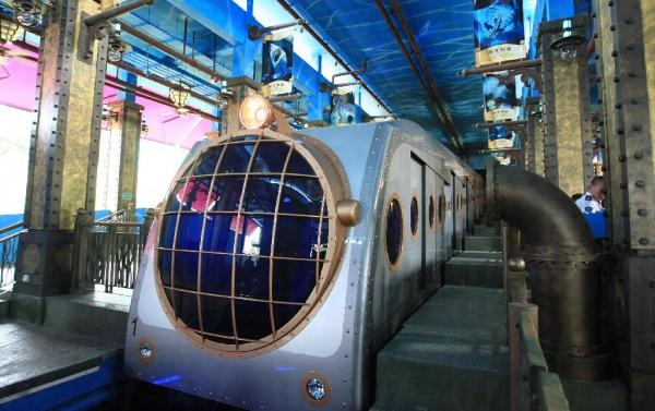 海洋列車即日起正式啟用,為穿梭公園的遊客帶來方便。 「海洋列車」啟航 3 分鐘看水世界