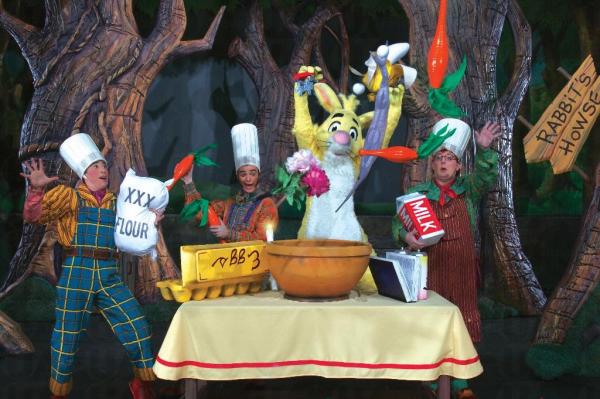 迪士尼全新舞台劇 小熊維尼驚喜生日 Party