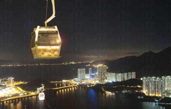 中秋夜遊昂坪 首推夜航 360 纜車