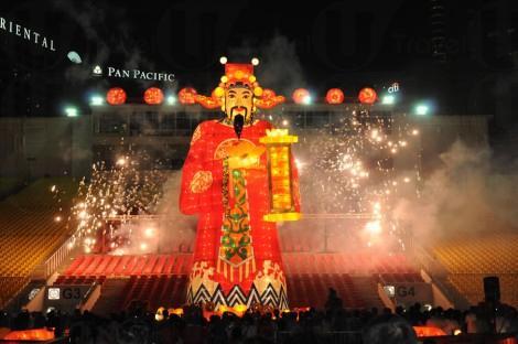 春到河畔迎新春 成都新年現獅城