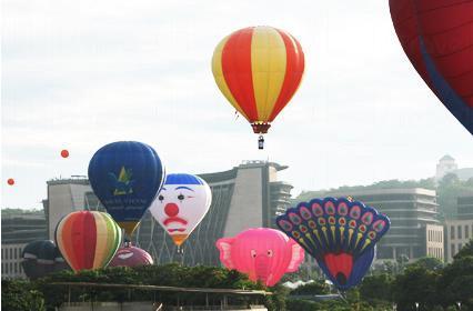 大馬熱氣球節 七彩氣球滿天飛