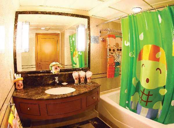 浴室布置好可愛 住帝京酒店 麥嘜麥兜陪你玩